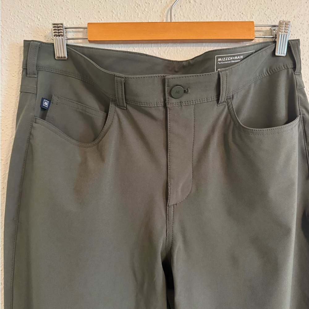 Mizzen+Main Olive Green Helmsman 5 Pocket Pant